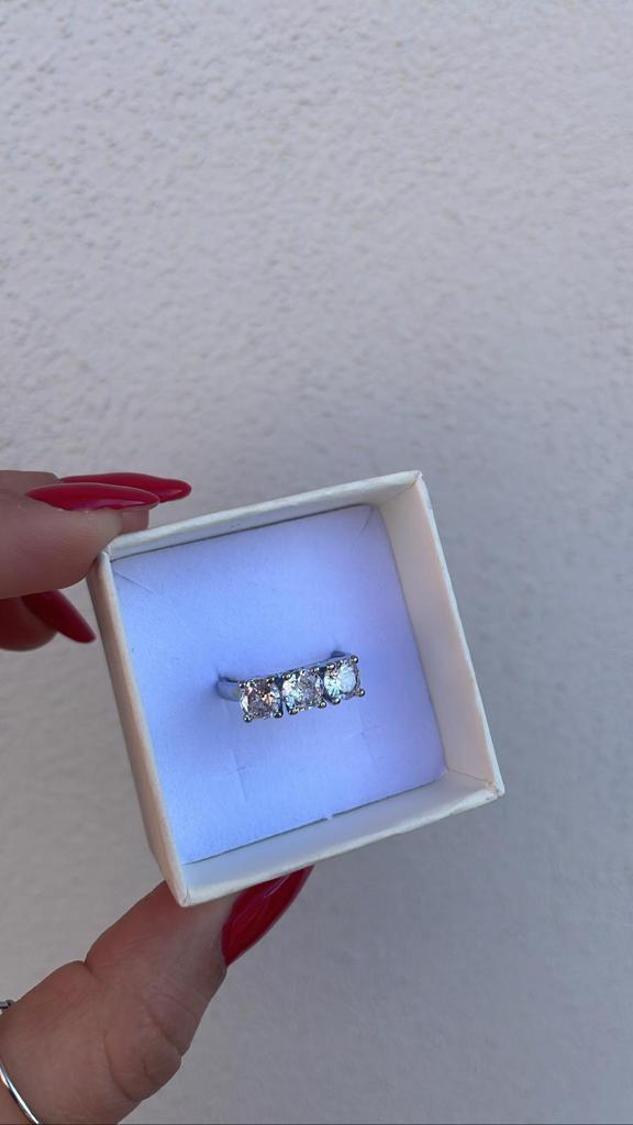 Anello solitario