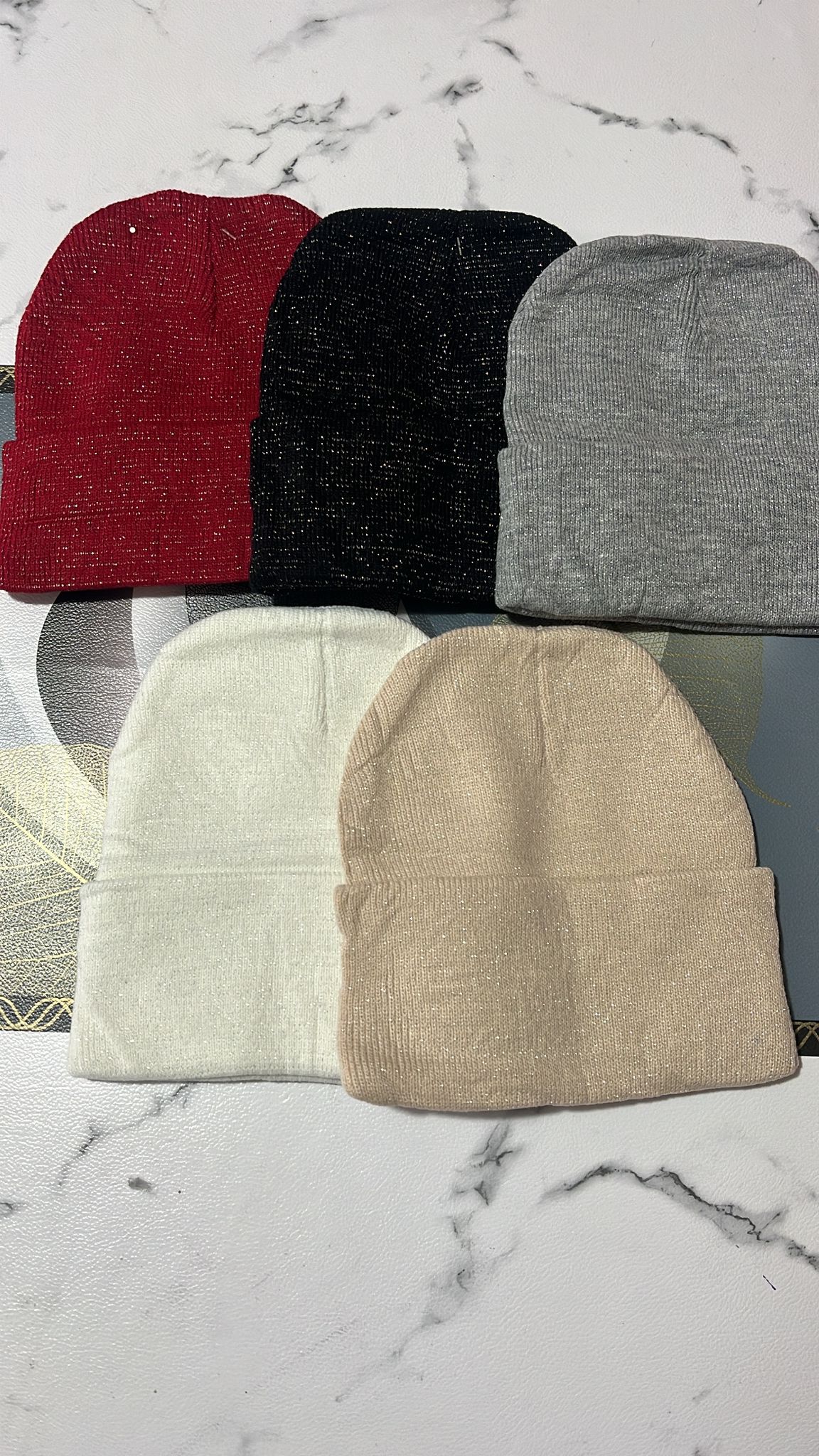 Cappello con brillantini