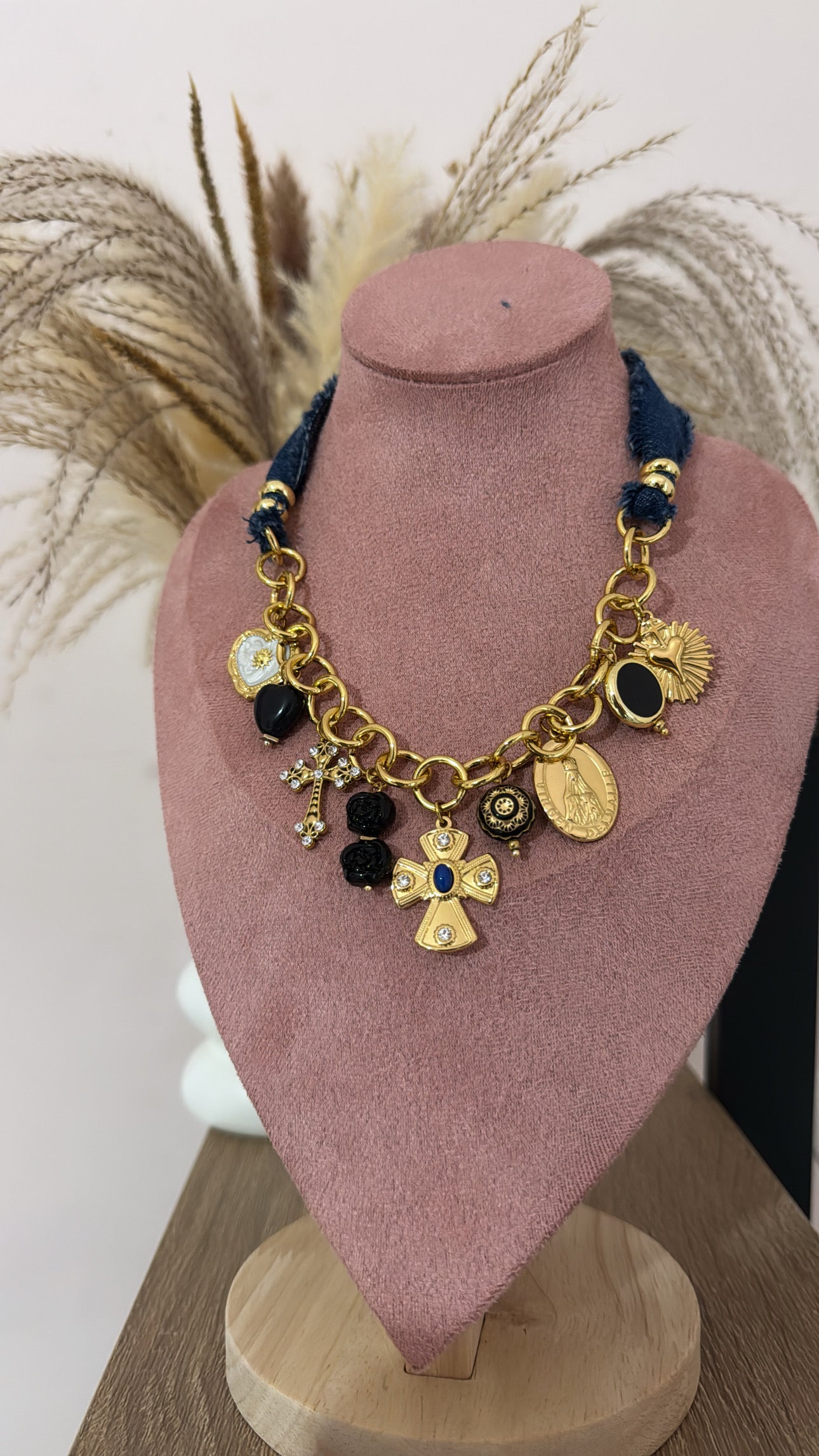 Collana rock