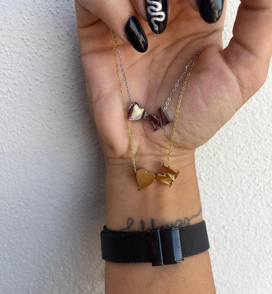 Collana lettera con cuore