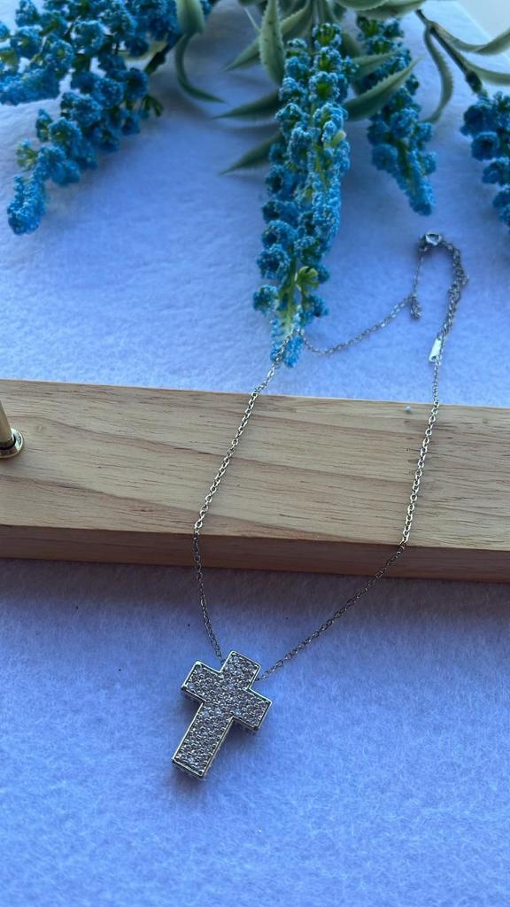 Collana croce zirconata grande