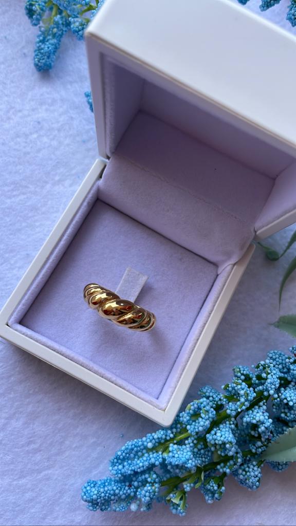 Anello conchiglia