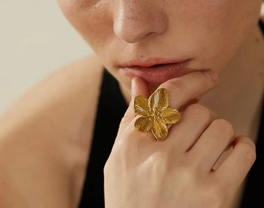 Anello flower 1