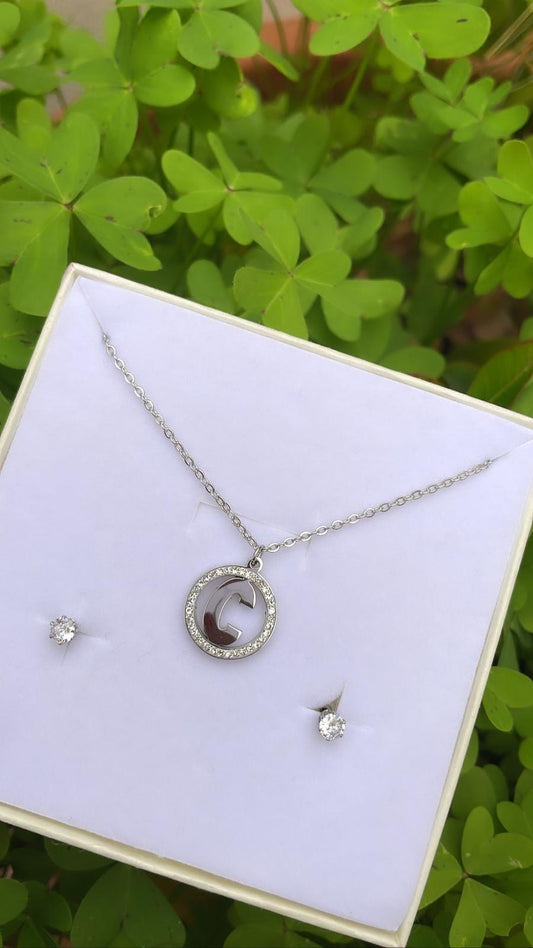 Set collana ed orecchini