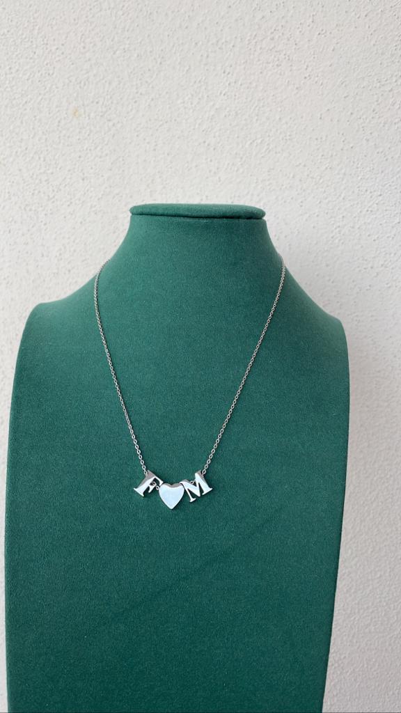 Collana due lettere con cuore