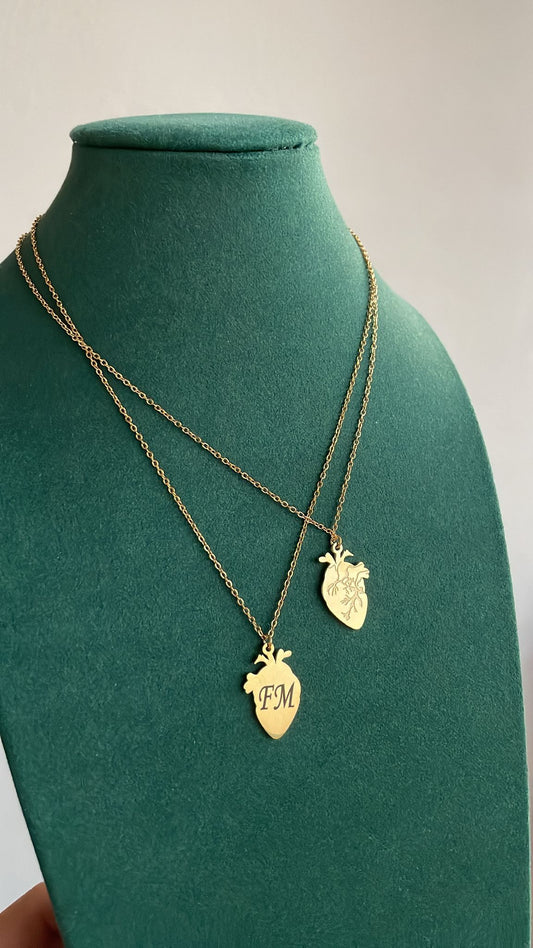 Collana cuore anatomico con incisione