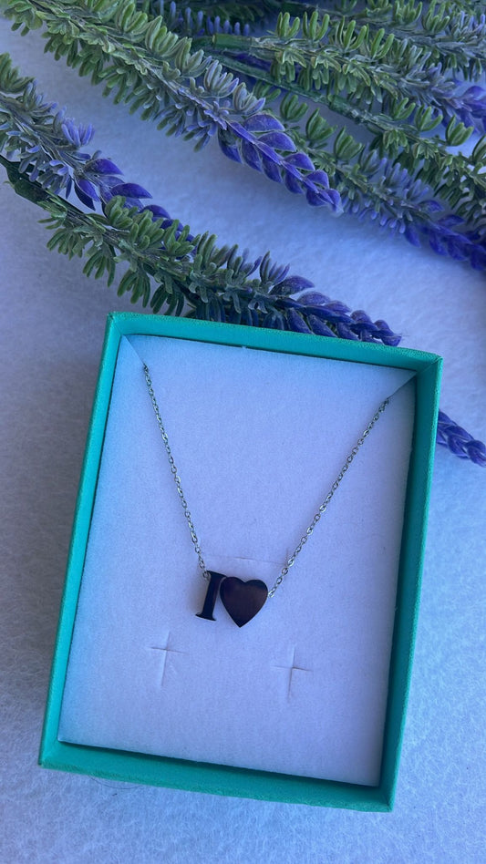 Collana lettera con cuore
