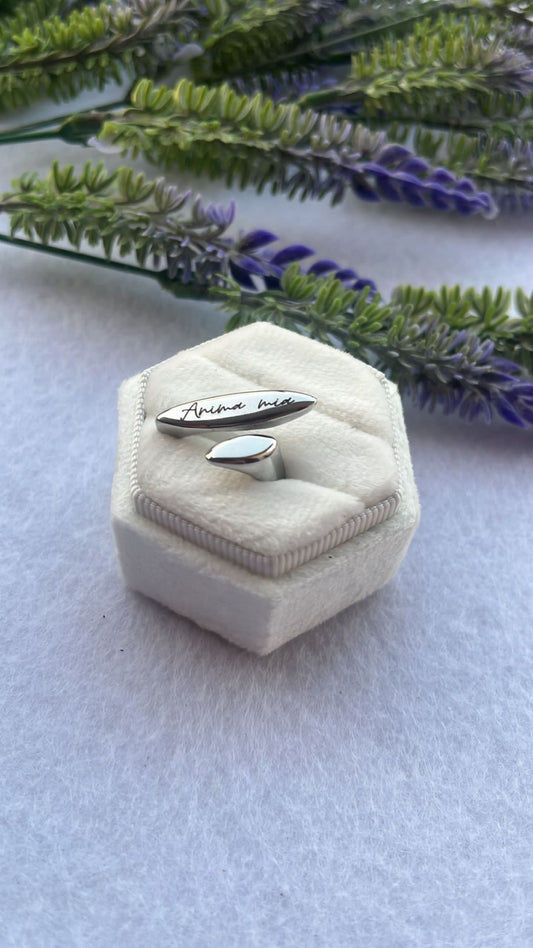 Anello double square con incisione