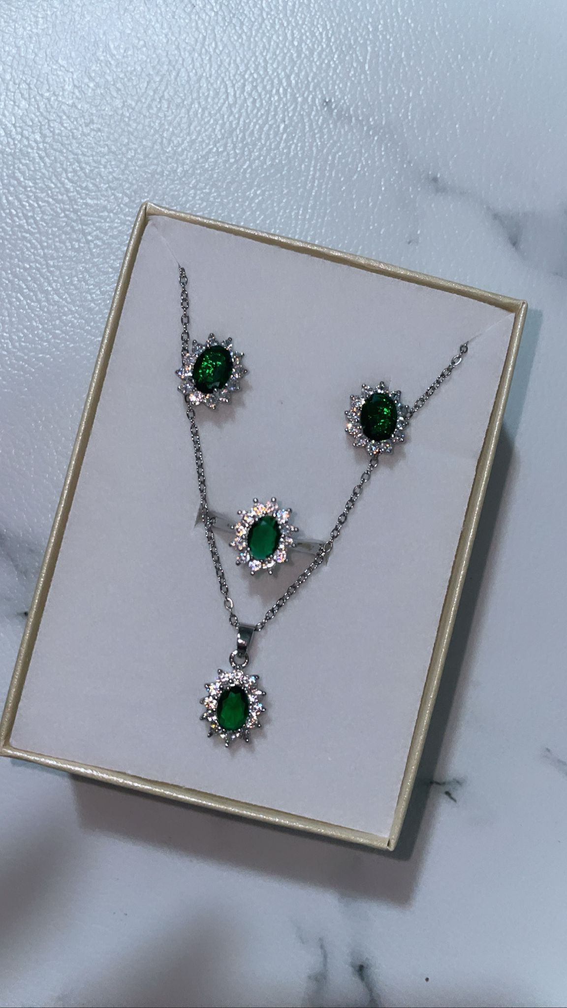Collana KATE